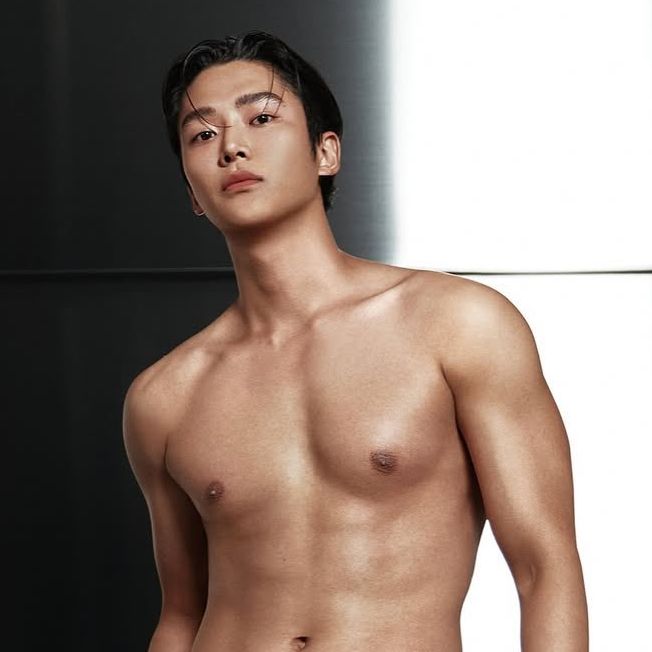Recent activity shot of Rowoon