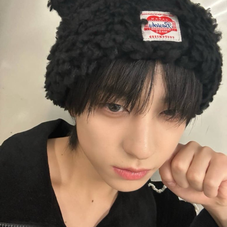 Behind-the-scenes cut of Taki (&TEAM)