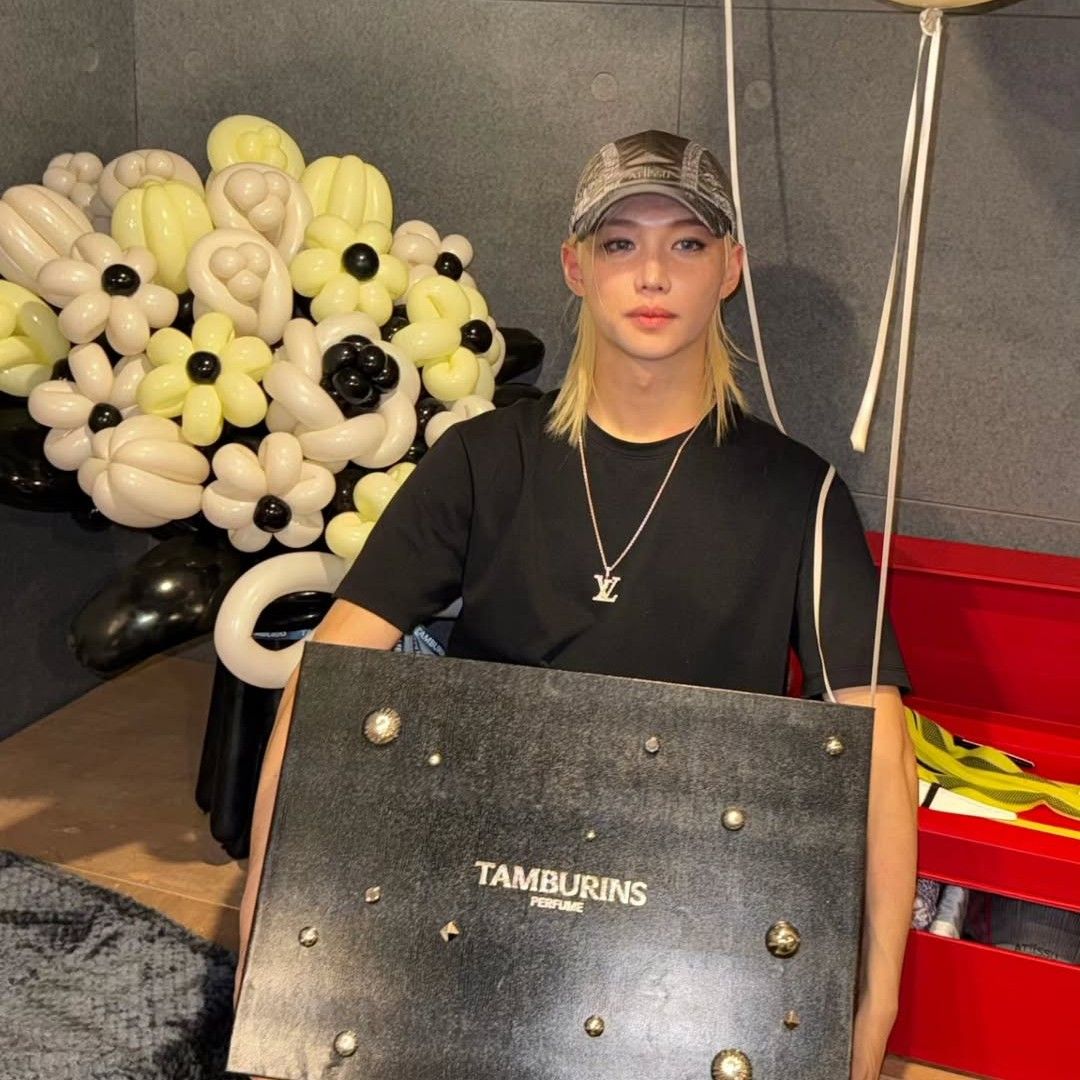 Latest photo of Felix (Stray Kids)