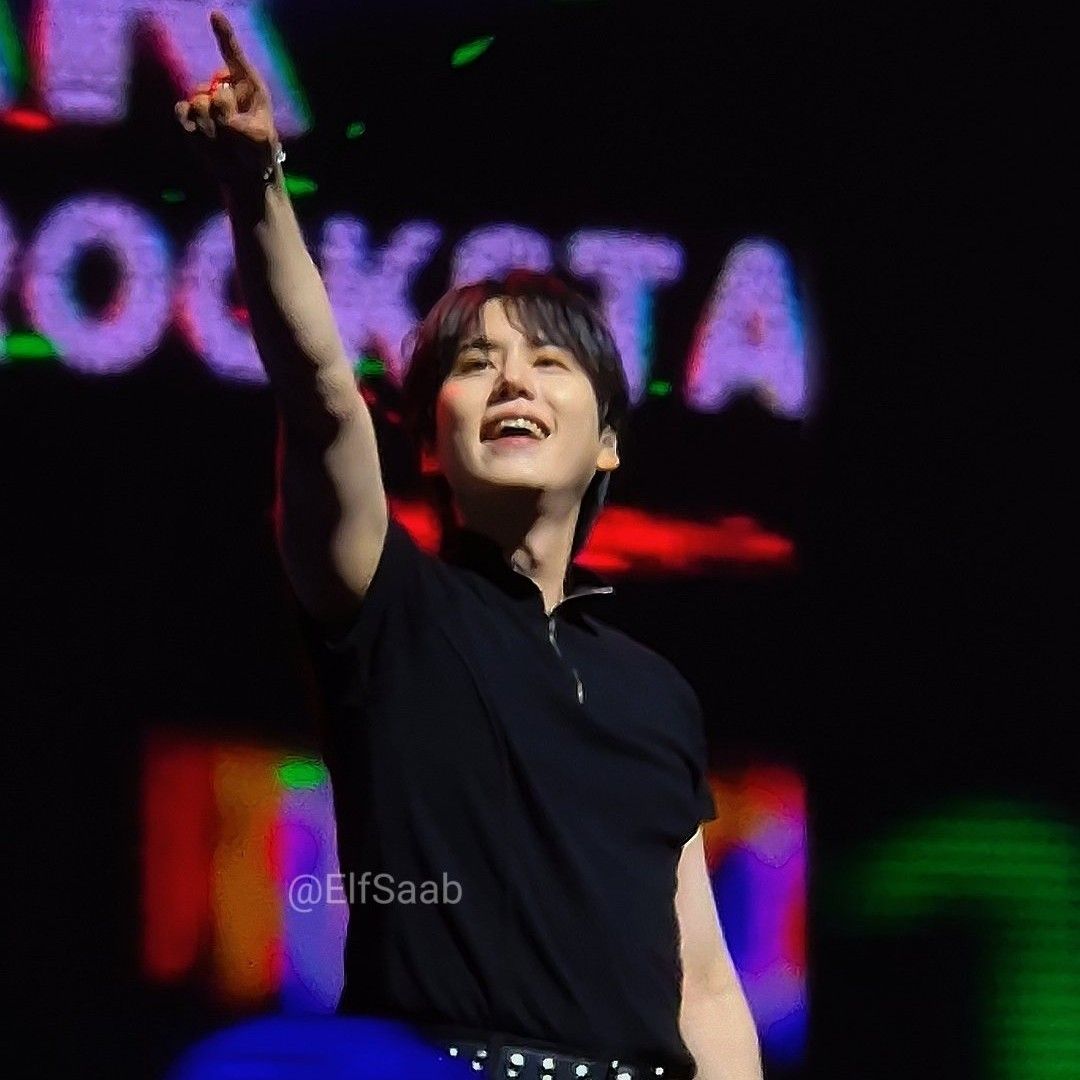 A moment captured by Kyuhyun (Super Junior)'s fan