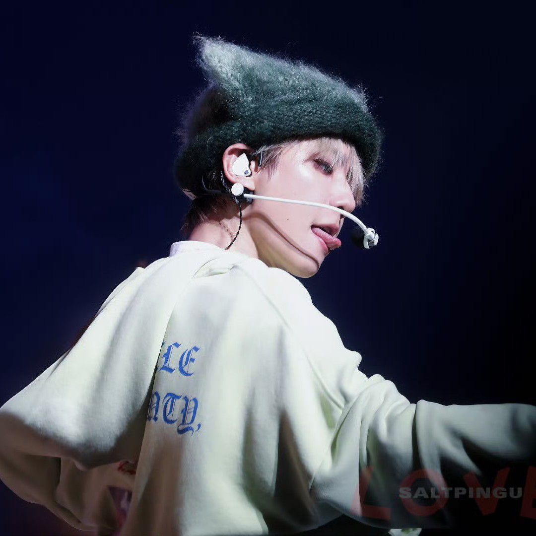 伯贤 (EXO)的最新照片