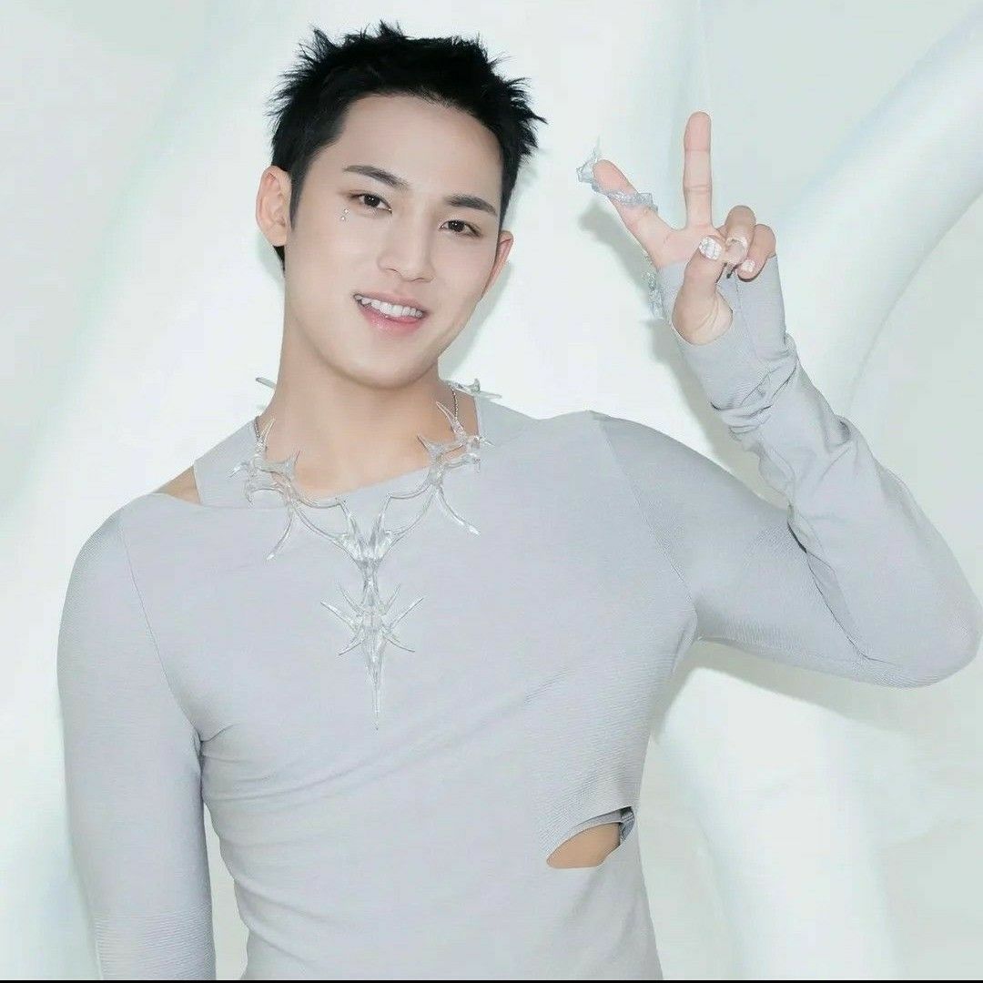 Recent activity shot of Mingyu (SEVENTEEN)