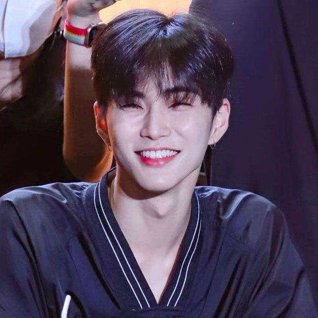 A moment captured by Seunghan's fan