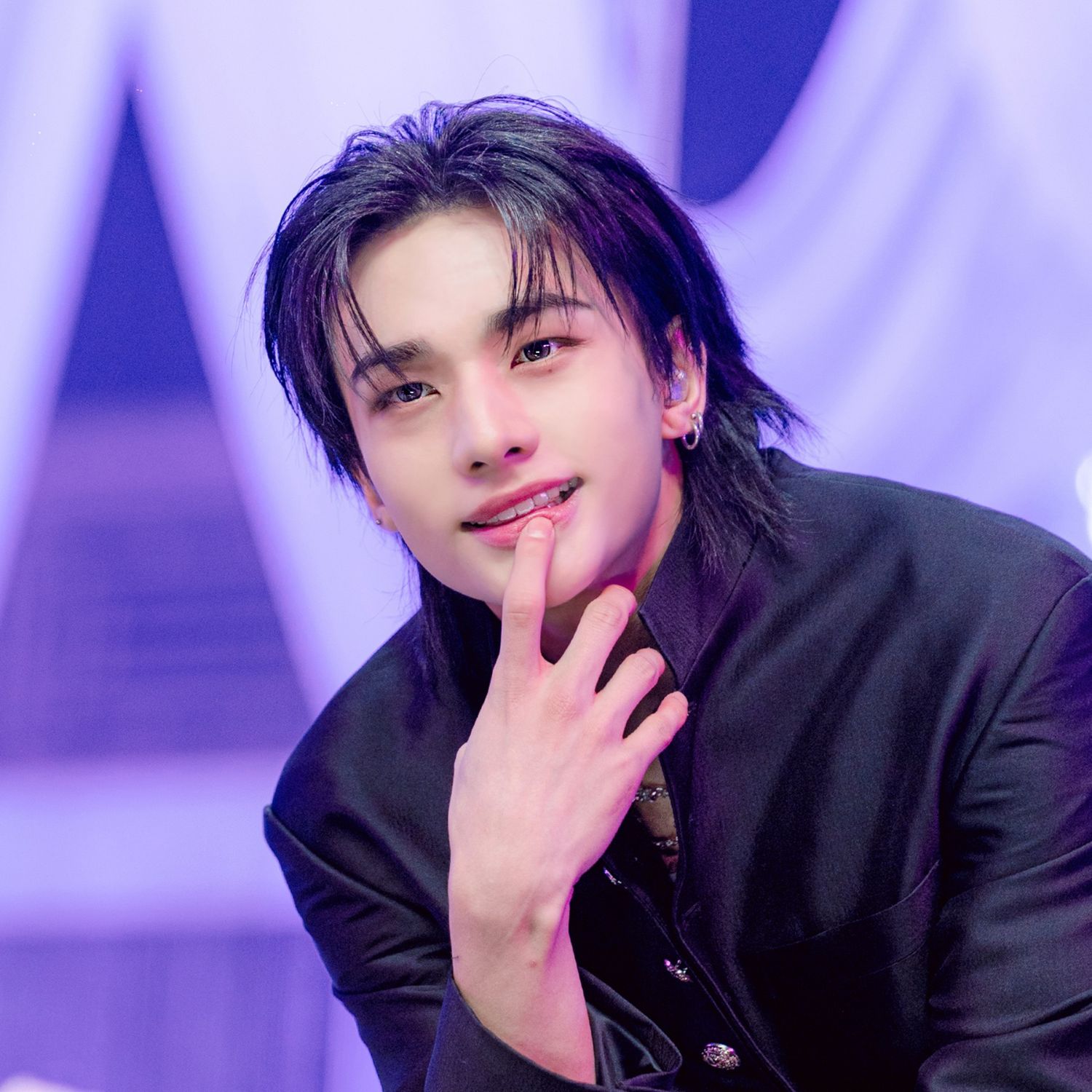 Latest photo of Hyunjin (Stray Kids)