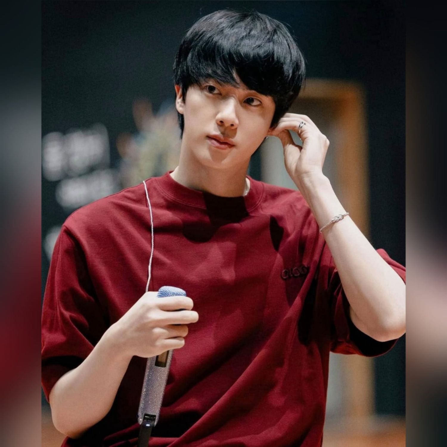 Behind-the-scenes cut of Jin (BTS)