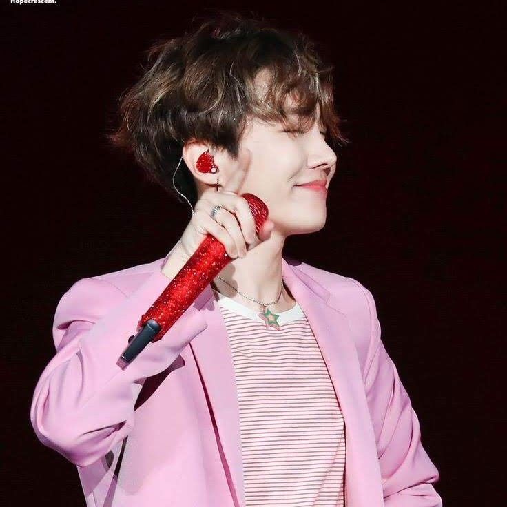 J-hope (防彈少年團)的最新活動照片