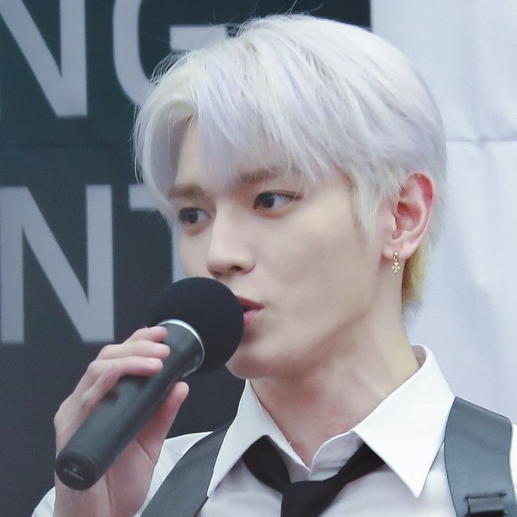 テヨン (NCT 127)の最新写真