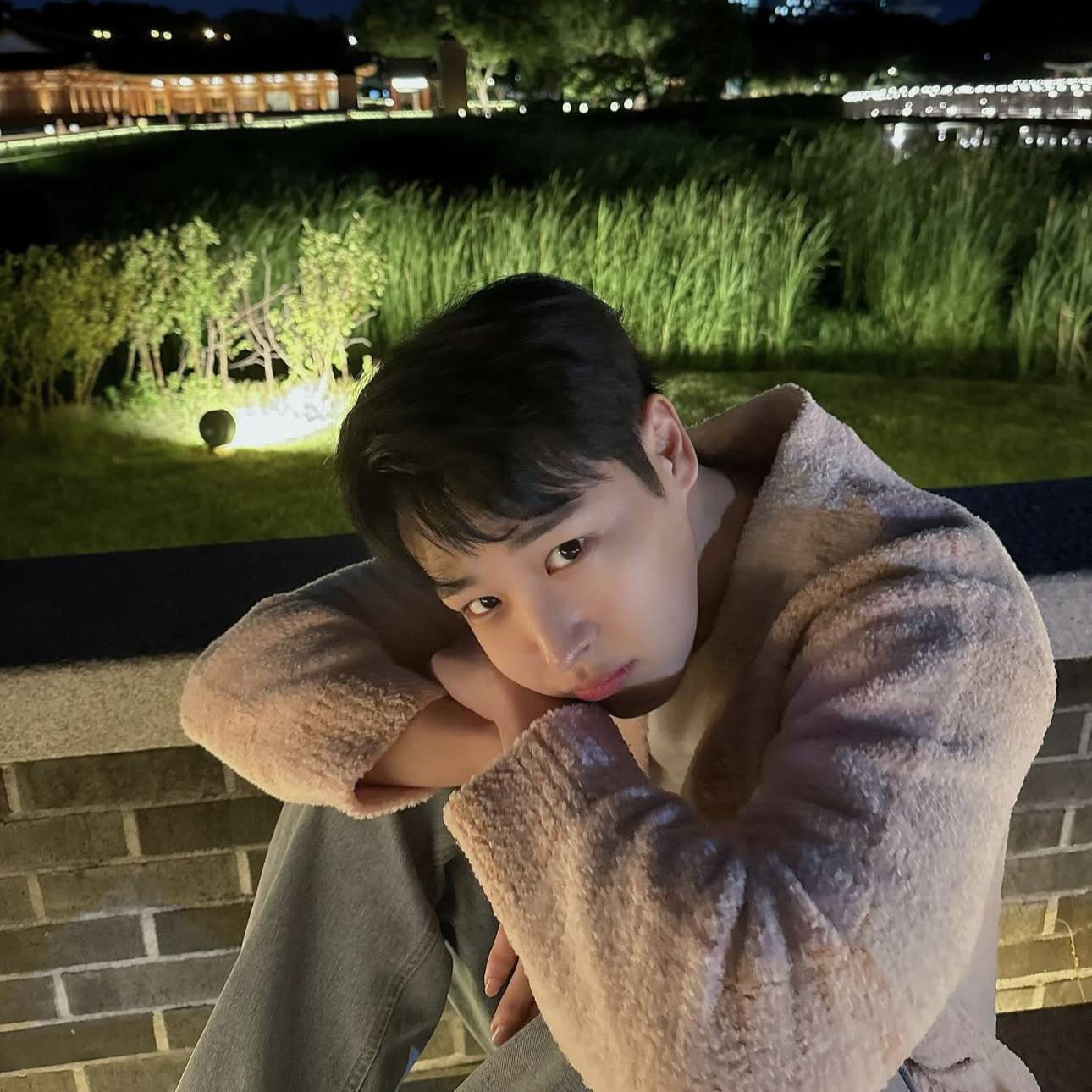 A moment captured by Choi Byungchan's fan