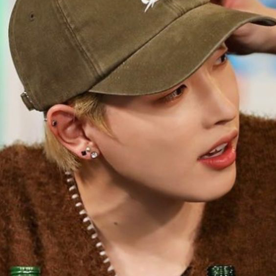 A moment captured by Hongjoong (ATEEZ)'s fan