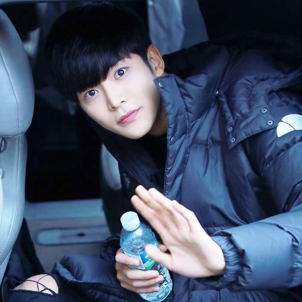 로운 팬이 찍은 순간