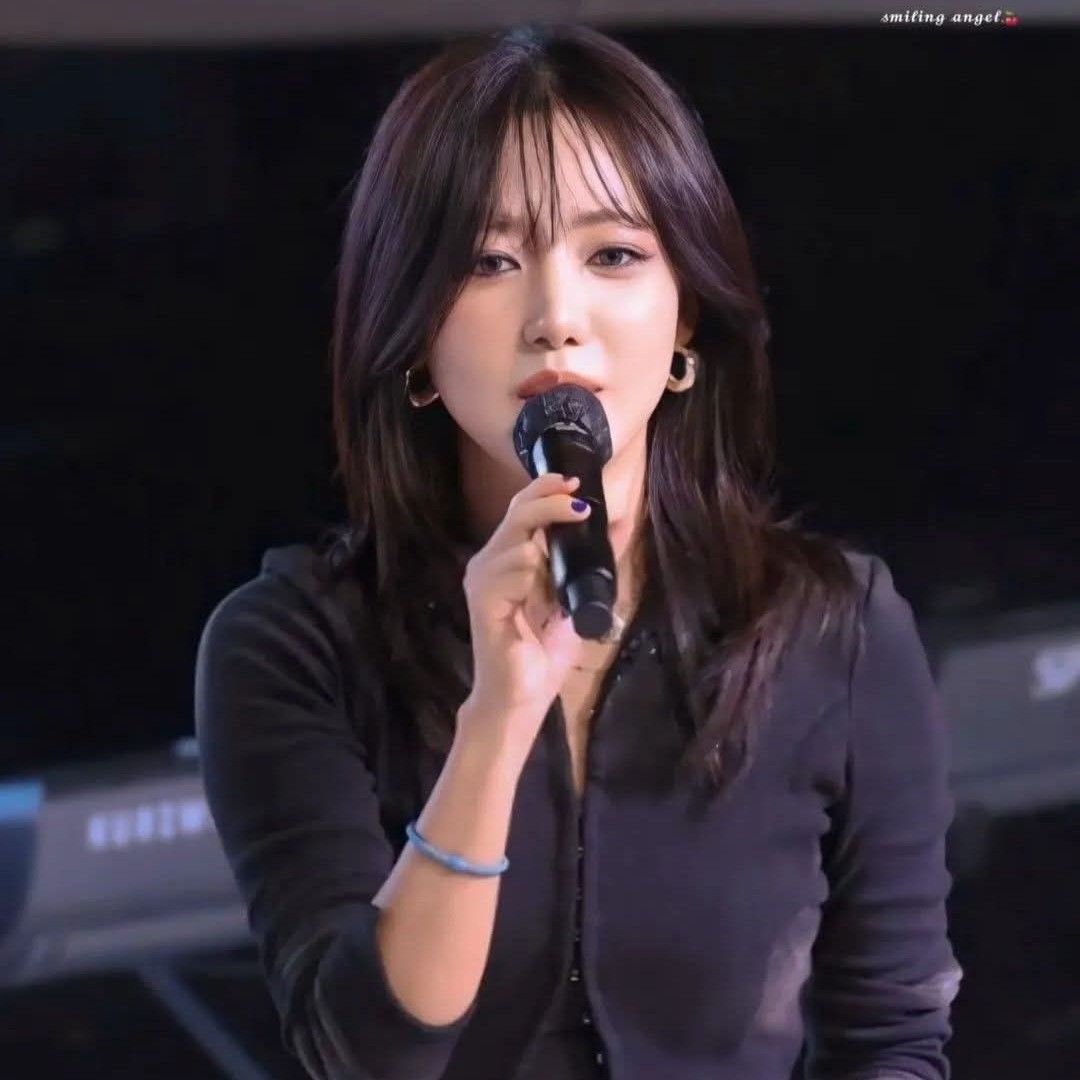 金南珠 (Apink)粉丝拍下的瞬间
