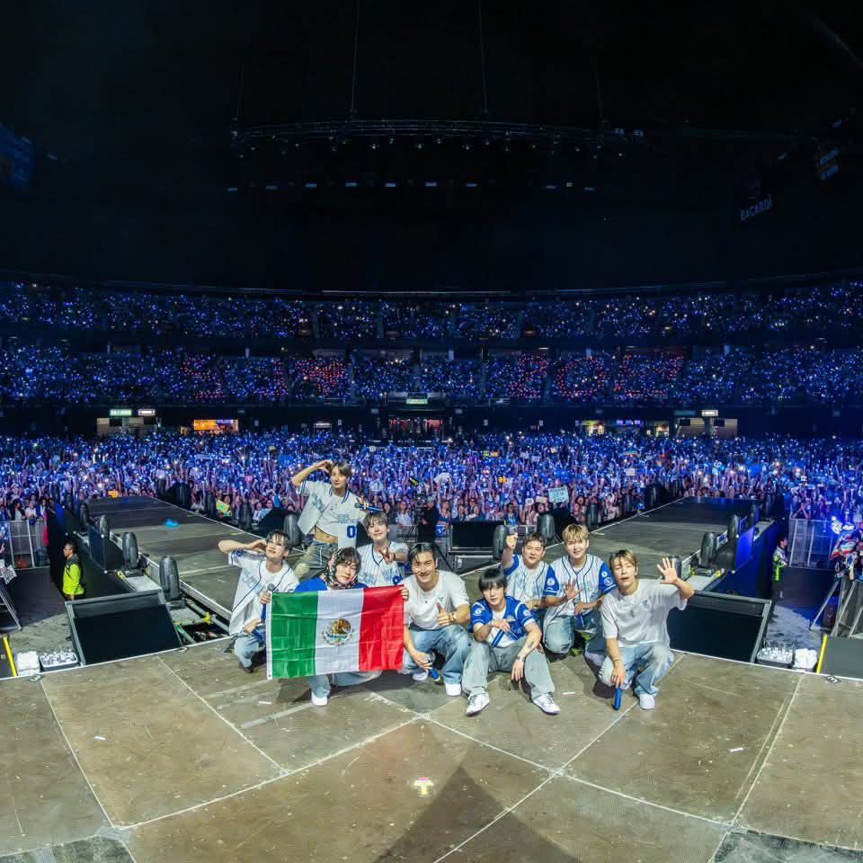 Latest photo of Super Junior