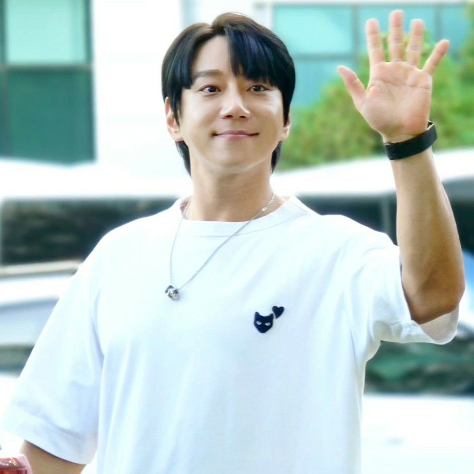 A moment captured by Hwang Chiyeol's fan