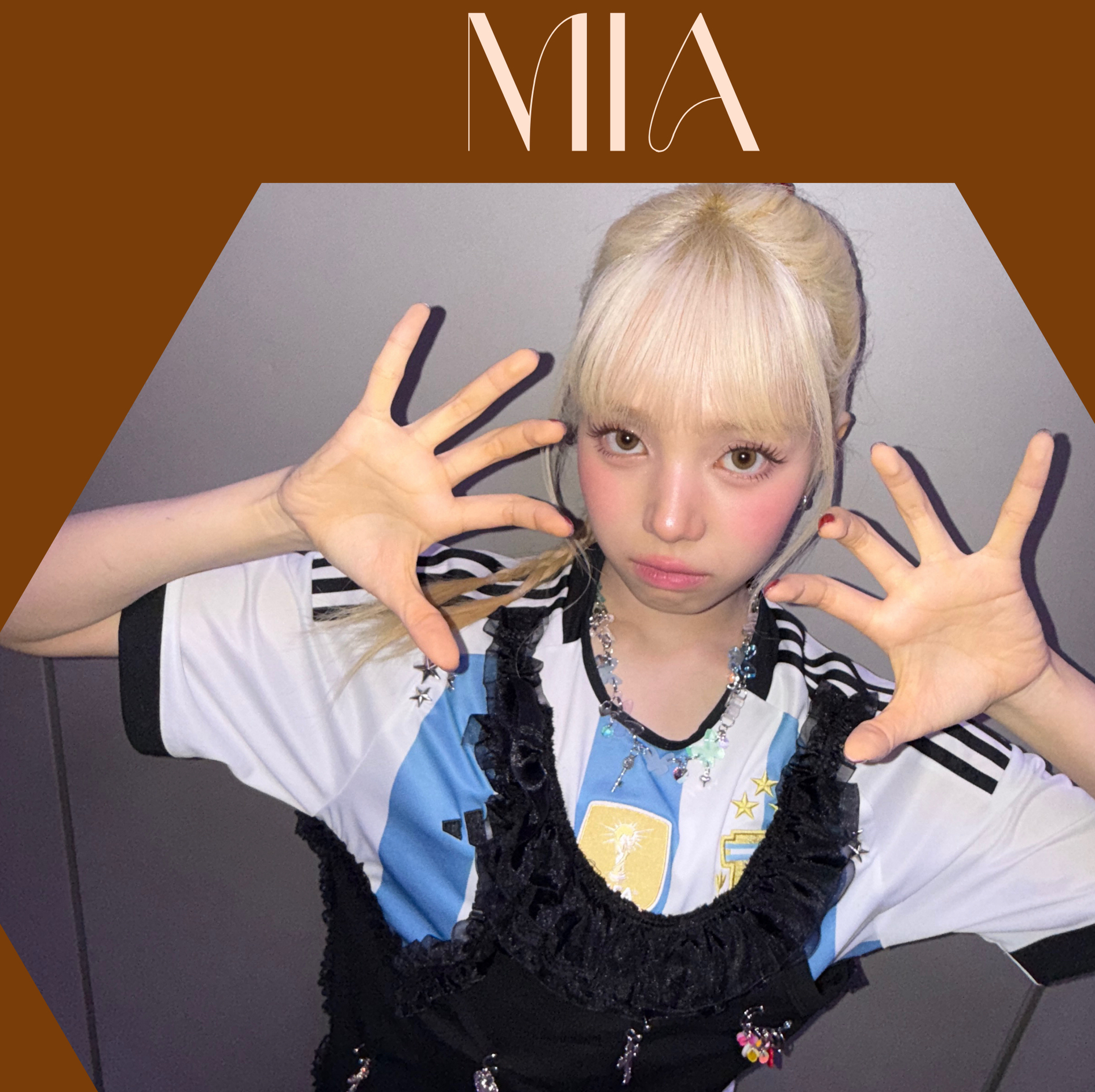 Foto terbaru Mia (Baby DONT Cry)