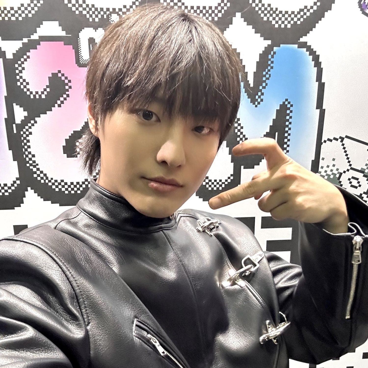 Behind-the-scenes cut of WOODZ