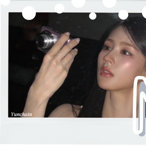 Behind-the-scenes cut of Miyeon (i-dle)