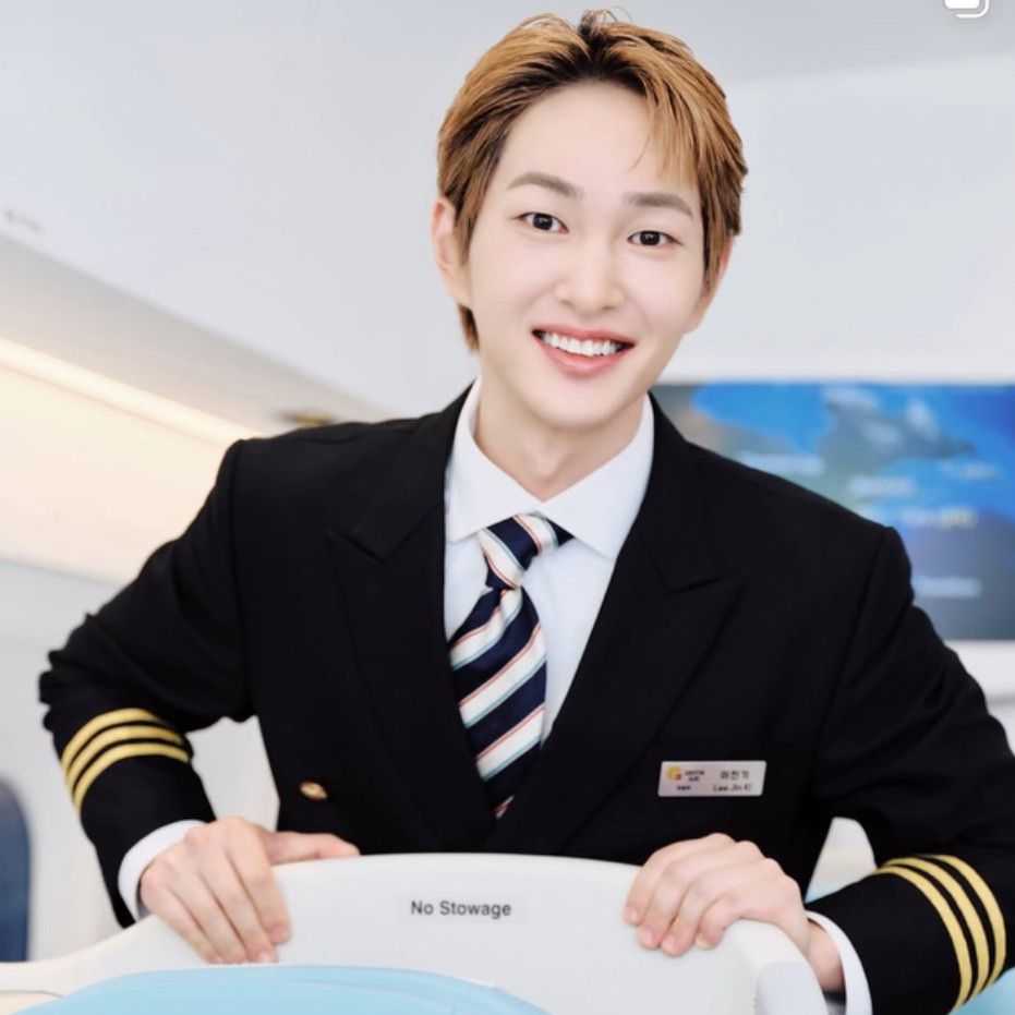 Potret di balik layar SHINee
