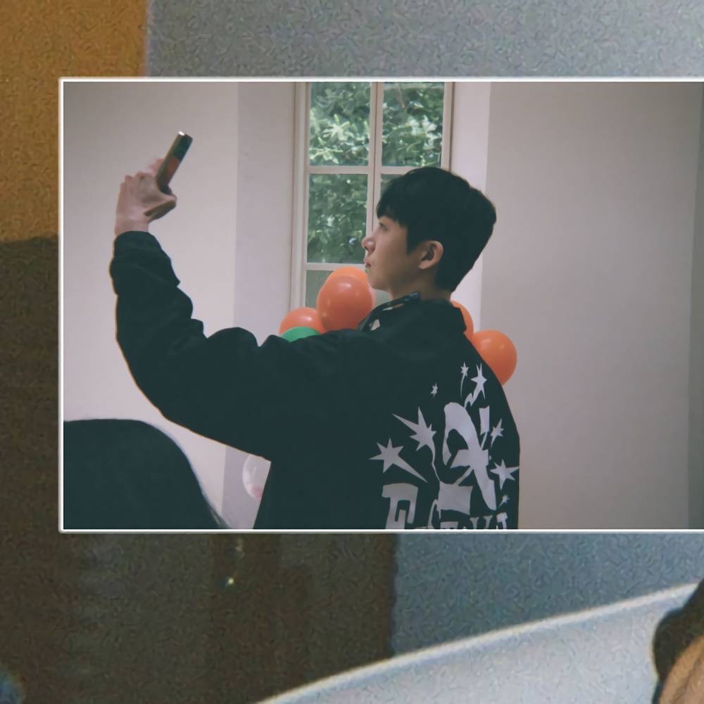 Behind-the-scenes cut of Hyungwon (MONSTA X)