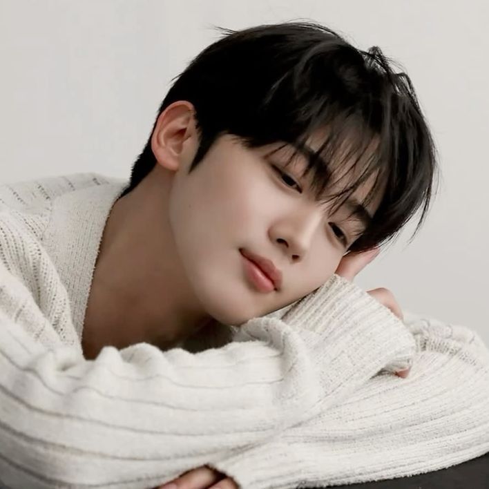 Latest photo of Kim Yohan (WEi)