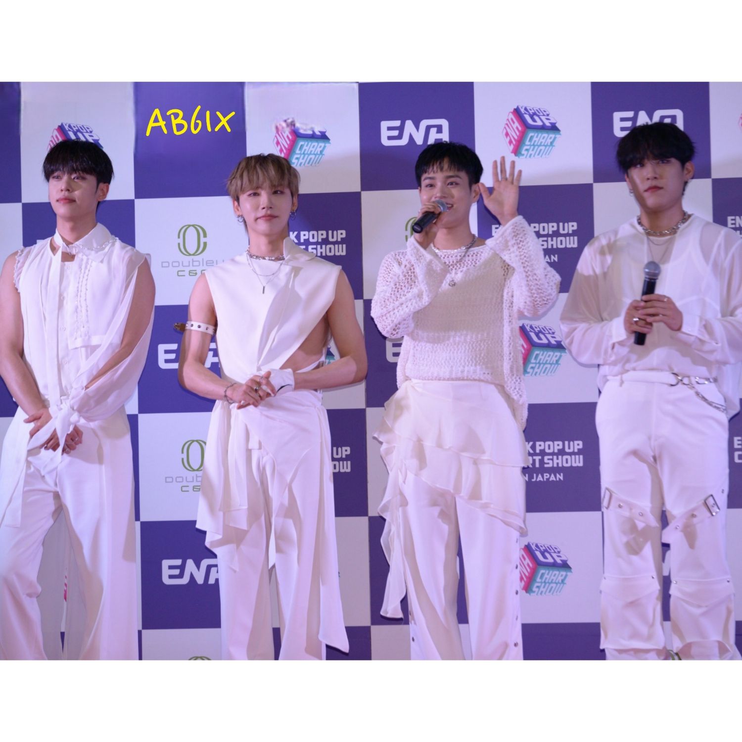 A moment captured by AB6IX's fan