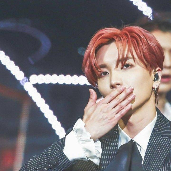 Latest photo of Leeteuk (Super Junior)