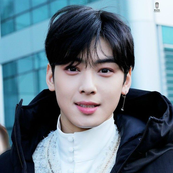 Recent activity shot of Eunwoo (ASTRO)