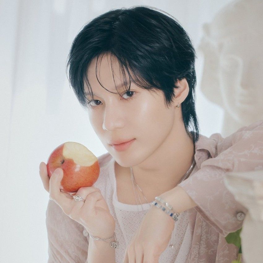 A moment captured by Taemin (SHINee)'s fan