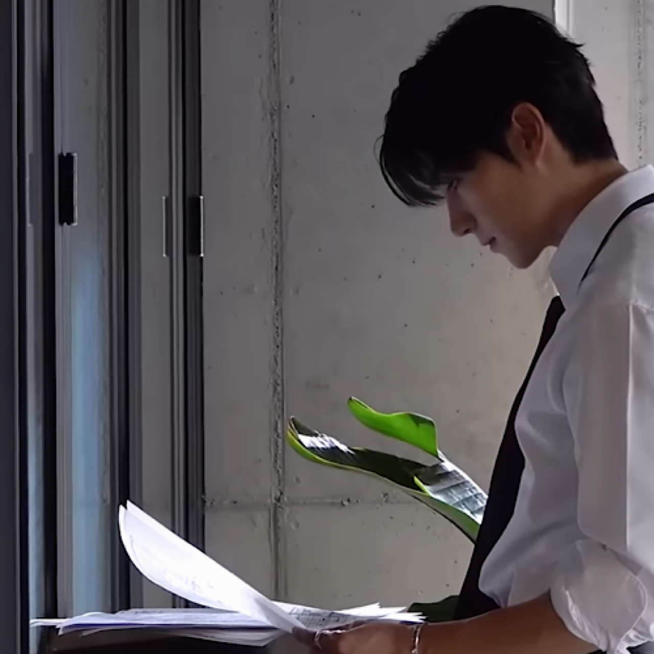 Behind-the-scenes cut of Hyunjae (THE BOYZ)