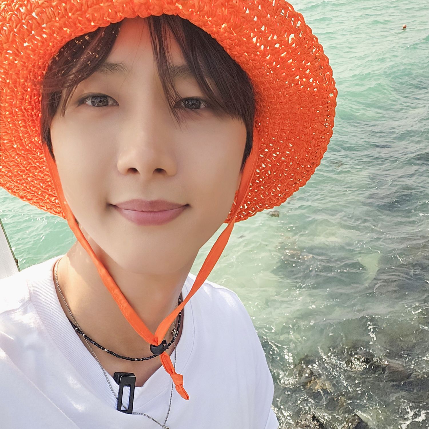 Latest photo of Hui (PENTAGON)