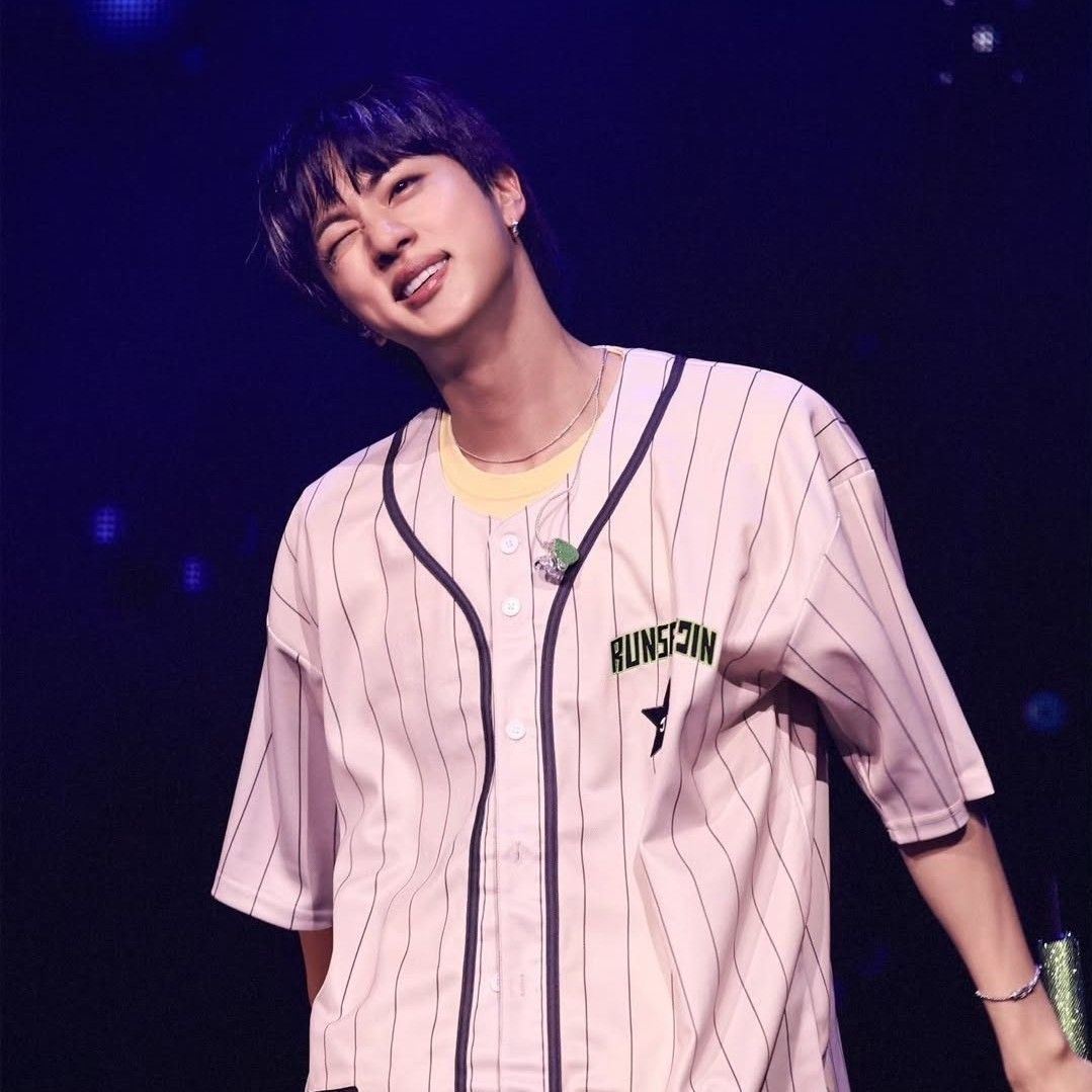 A moment captured by Jin (BTS)'s fan