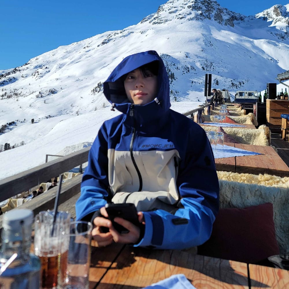 Recent activity shot of Hwang Minhyun