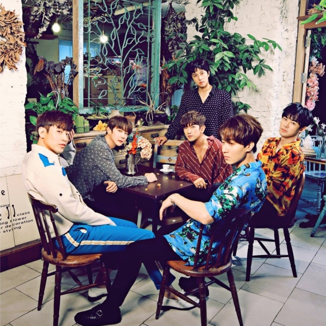 A moment captured by SHINHWA's fan