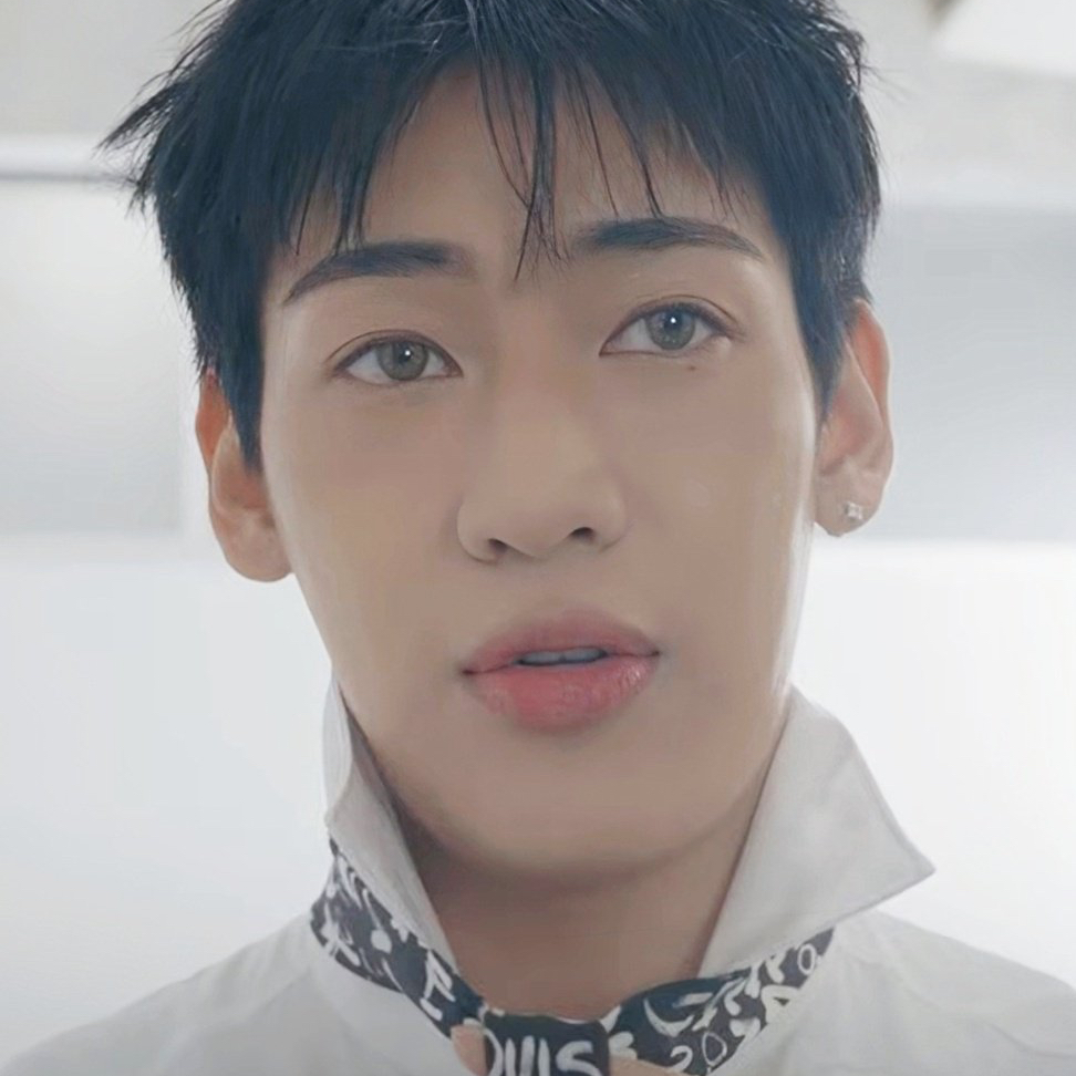 A moment captured by Bambam (GOT7)'s fan