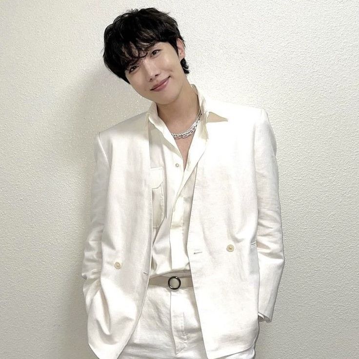 제이홉 (방탄소년단) 최근 활동샷