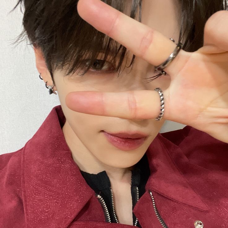 Behind-the-scenes cut of Gyehyeon (VERIVERY)