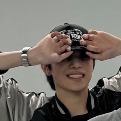 A moment captured by Park Donggyu's fan