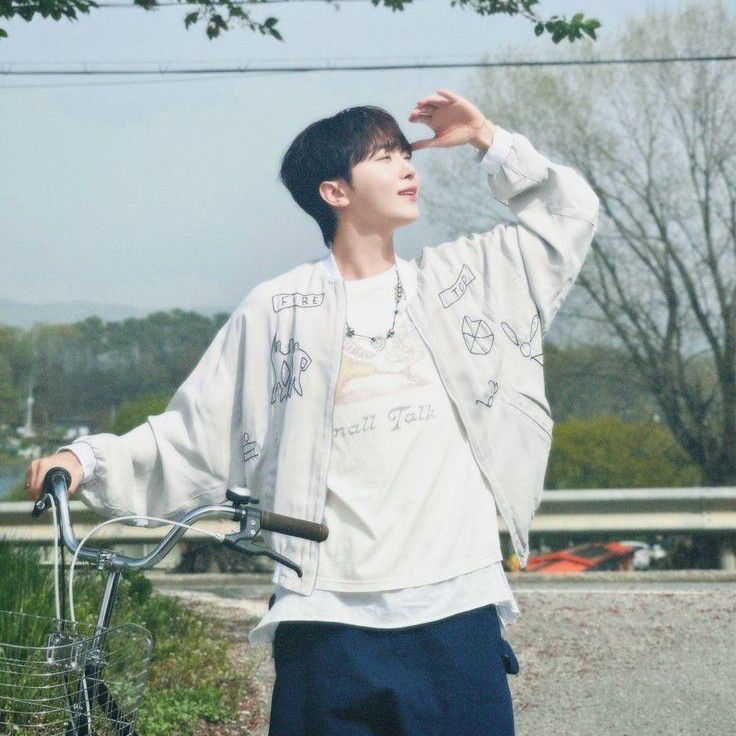 Behind-the-scenes cut of Seungkwan (SEVENTEEN)