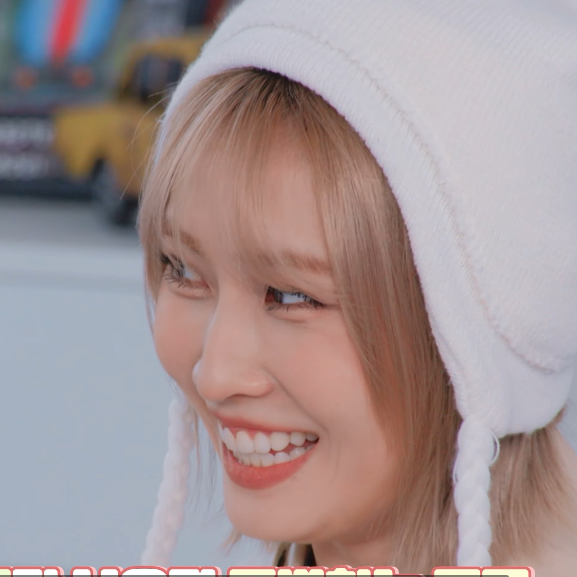 모모 (TWICE) 최근 활동샷