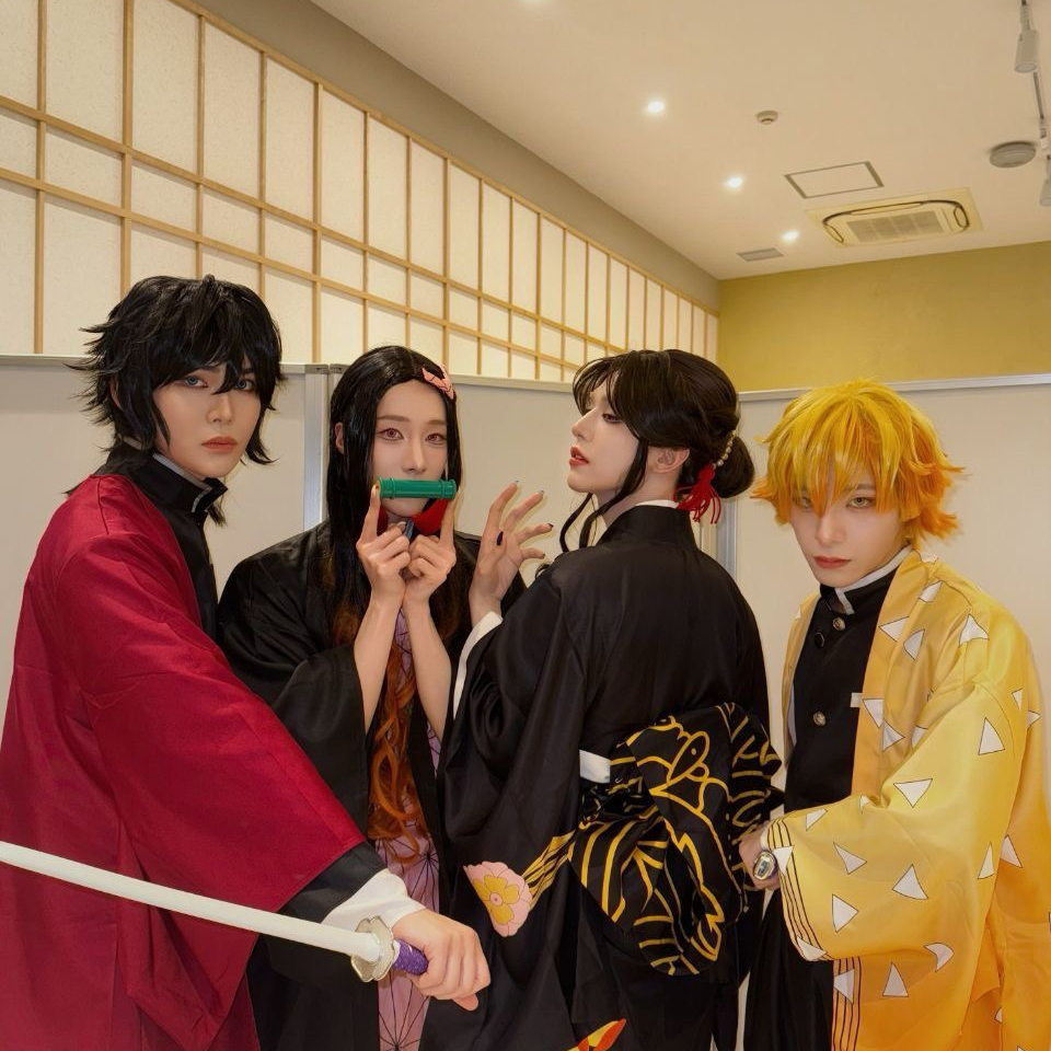 Behind-the-scenes cut of XLOV