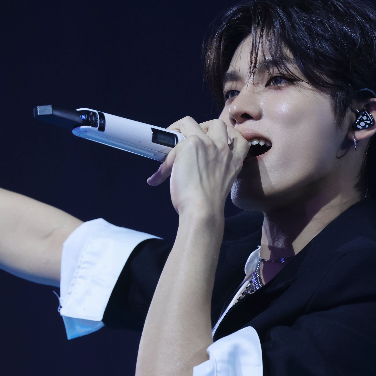 Behind-the-scenes cut of Park Jeongwoo (TREASURE)