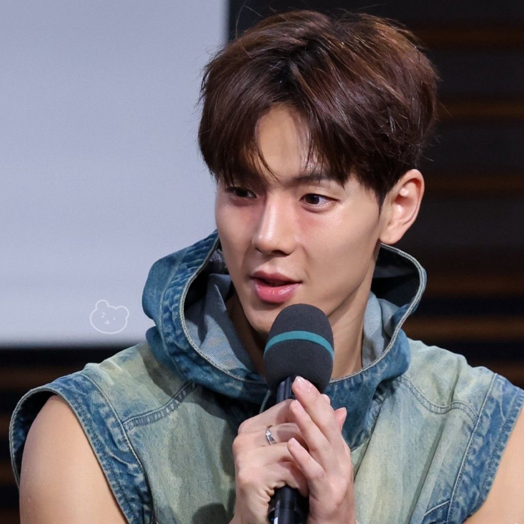 Shownu (MONSTA X)的最新照片