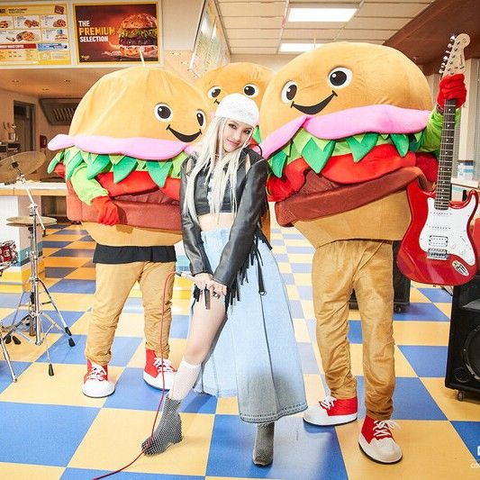 Latest photo of Soyeon (i-dle)