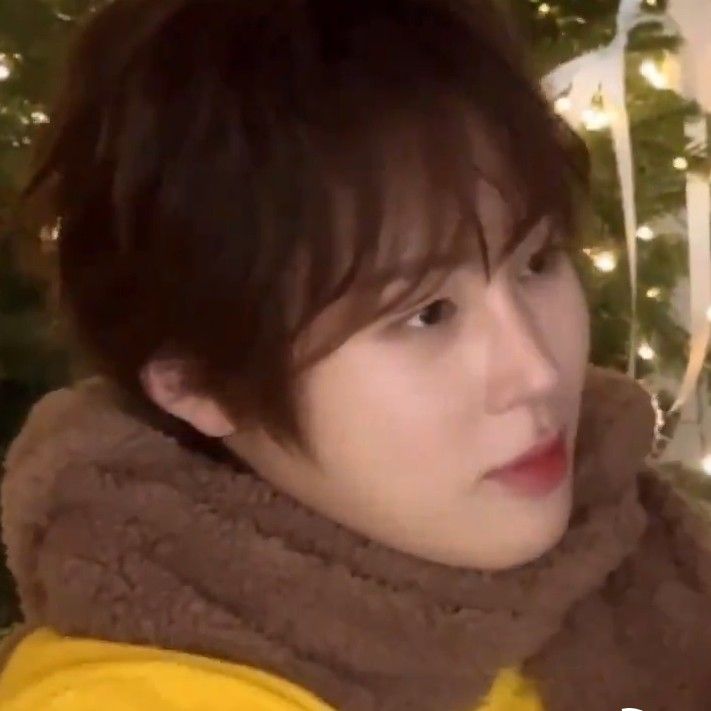 Behind-the-scenes cut of Ha Sungwoon