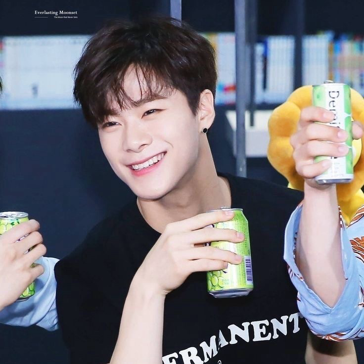 Latest photo of Moonbin (ASTRO)