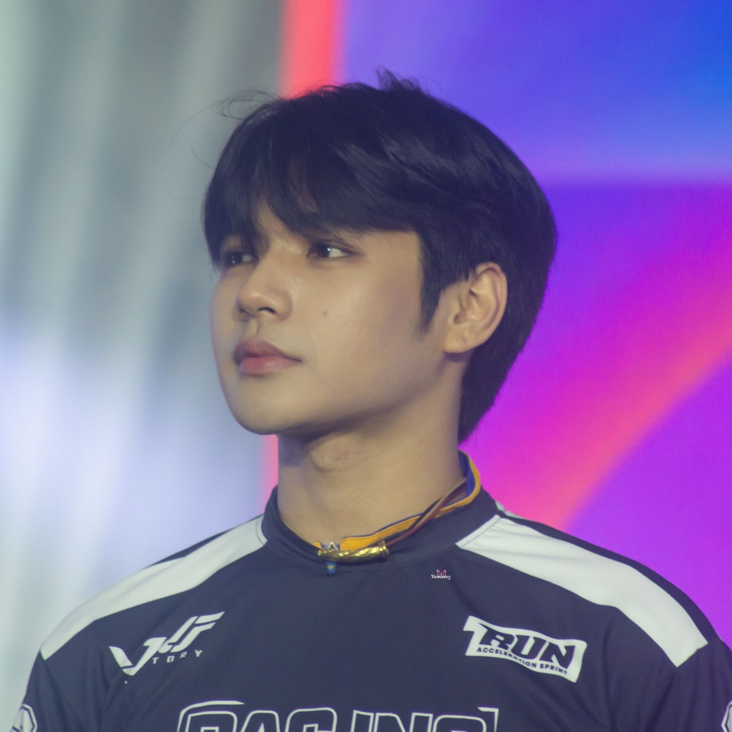 킴 (호라이즌)의 비하인드 컷