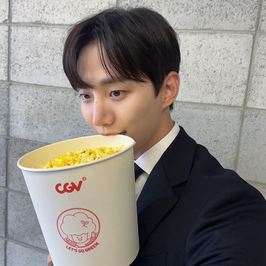 Latest photo of Junho (2PM)