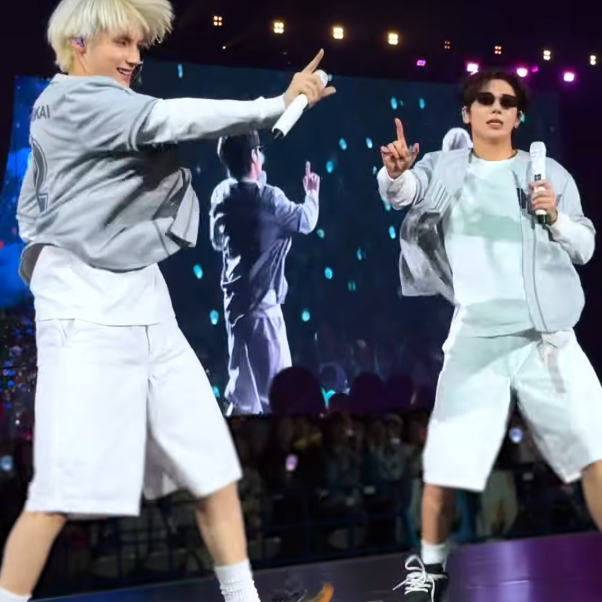 TOMORROW X TOGETHERの最新写真