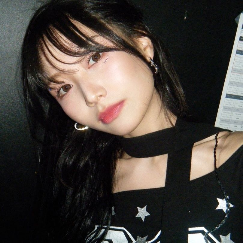 A moment captured by Ryu Sujeong (Lovelyz)'s fan