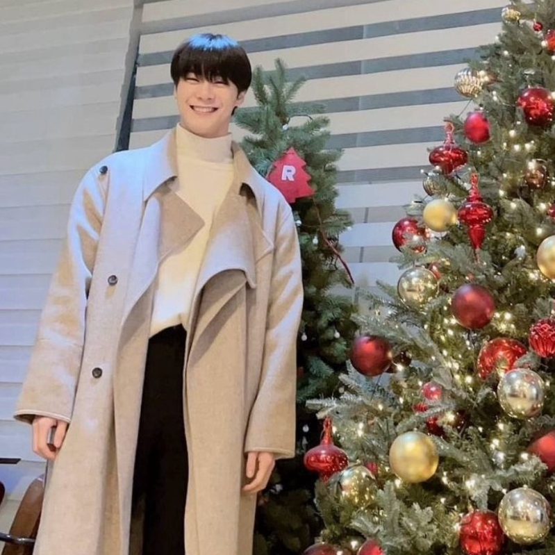 A moment captured by Moonbin (ASTRO)'s fan