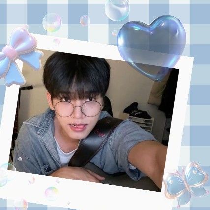 Latest photo of HYUK (OMEGA X)